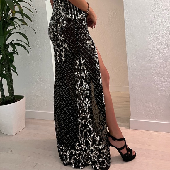 Evening Gown - Picture 5 of 9